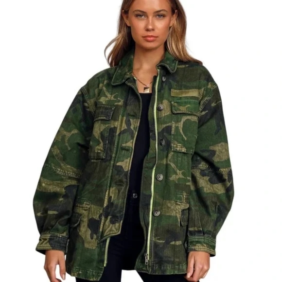 Free People Womens Seize The Day Oversized Camo Military Jacket M Green NWT - Picture 1 of 3